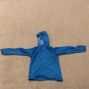 Asics Kids Hooded Raincoat in Blue